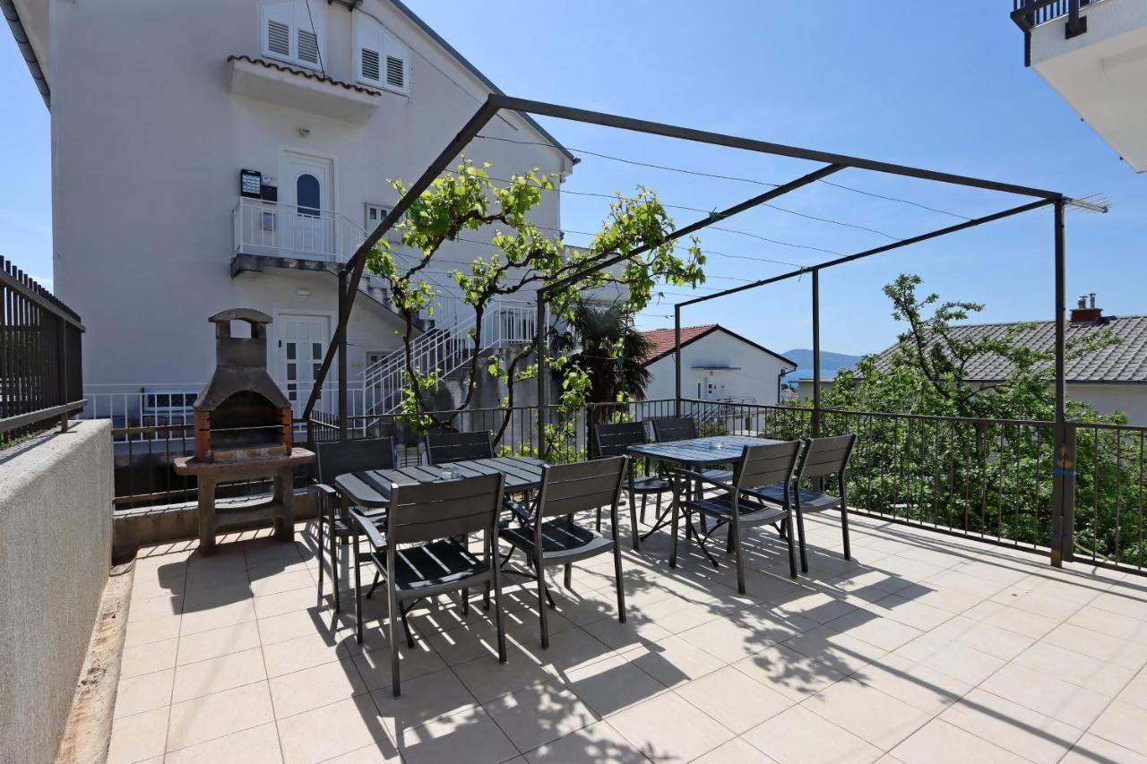 Apartments And Rooms With Parking Space Selce, Crikvenica - 2362 エクステリア 写真