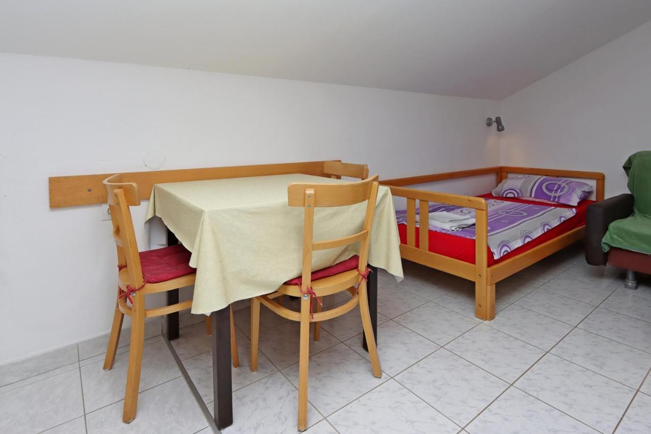 Apartments And Rooms With Parking Space Selce, Crikvenica - 2362 エクステリア 写真