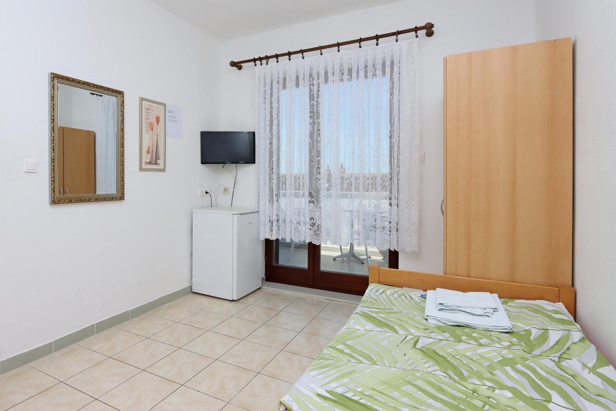 Apartments And Rooms With Parking Space Selce, Crikvenica - 2362 部屋 写真